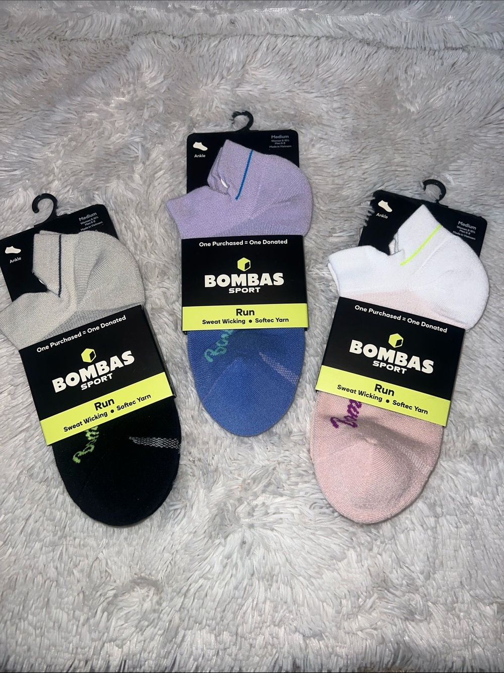 BOMBAS DYNAMIC DUO OF  PERFORMANCE RUNNING CREWS